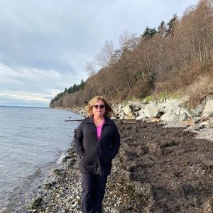 Meet your Posher, Kim